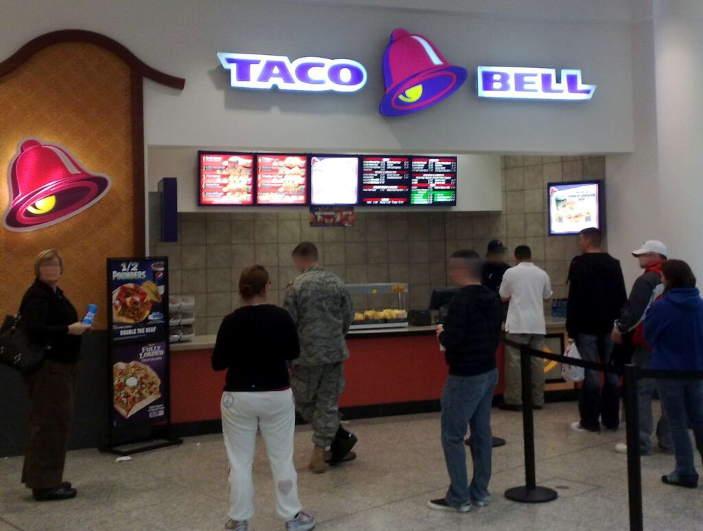 2015 top ten most popular us retail restaurants taco bell public domain 56a7f8a43df78cf7729b38cf