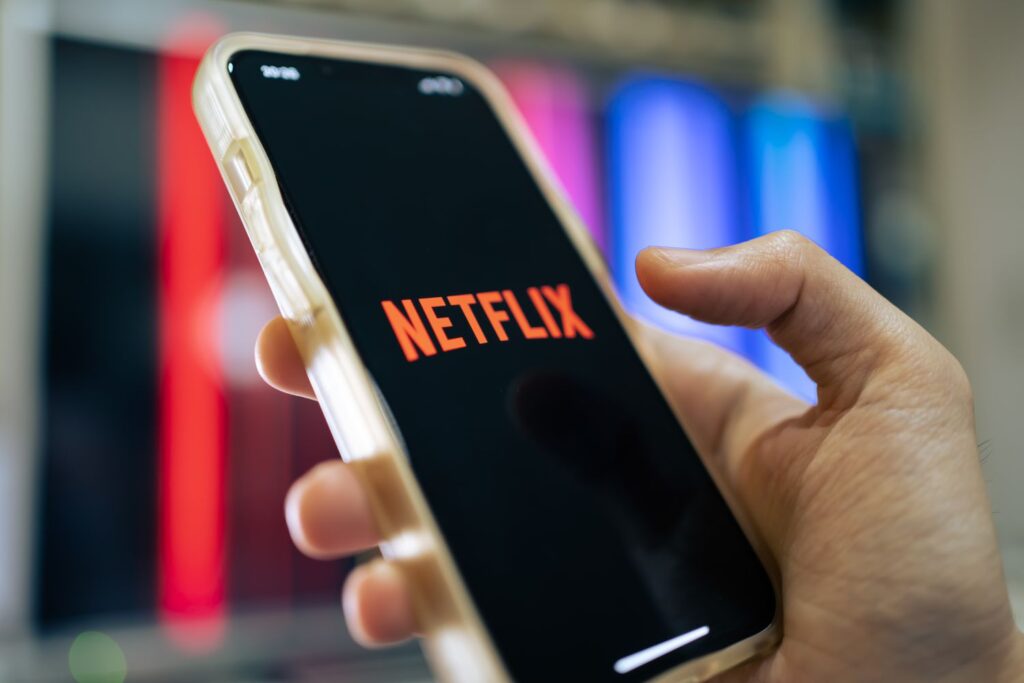 Si vous aviez investi 1 000 $ dans des actions Netflix il y a 20 ans, voici combien vous auriez aujourd’hui GettyImages 1393651026 64acbcfb793b41e7bcfeb0bc95390706