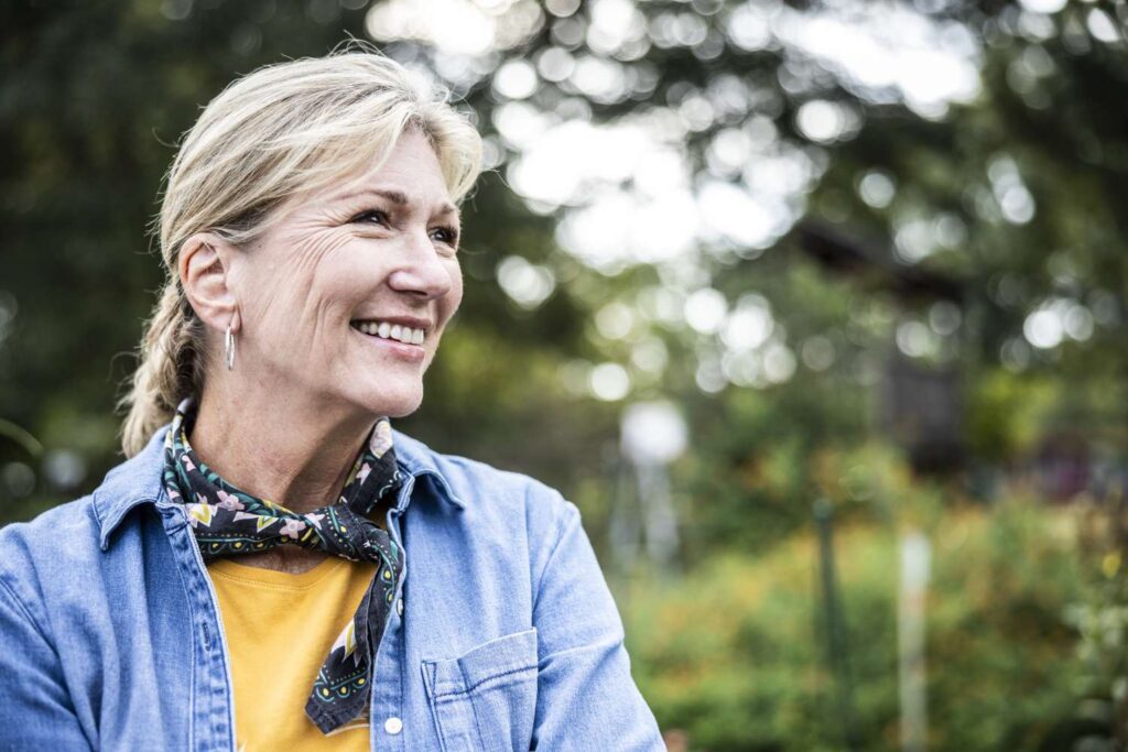 5 excellentes façons dont le bénévolat à la retraite mène à une vie plus enrichissante