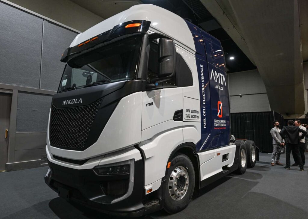 Les actions de Nikola chutent alors que le constructeur de camions électriques serait au bord de la faillite GettyImages 2149641951 949eb96ac5074ba58d0959c35672a641