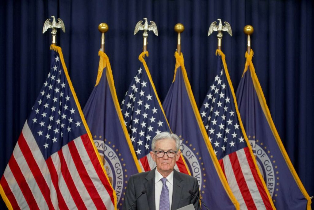 La hausse du chômage met davantage de pression sur la Fed pour qu’elle envisage de nouvelles baisses de taux d’intérêt.