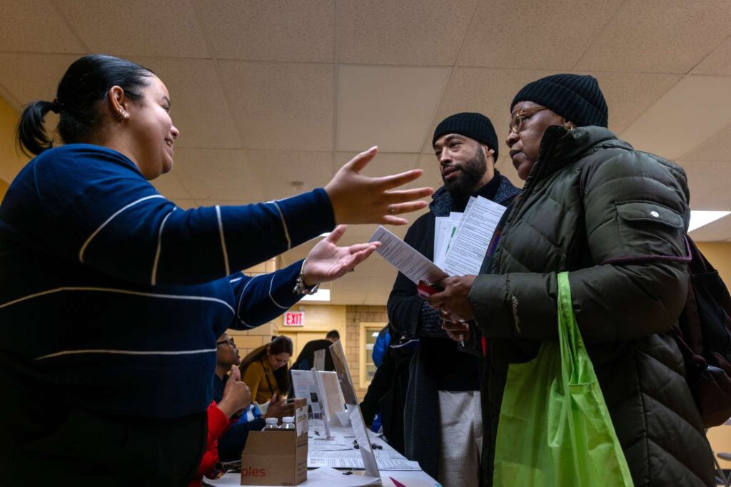 La croissance de l’emploi s’effondre alors que le chômage atteint son plus haut niveau depuis 2021