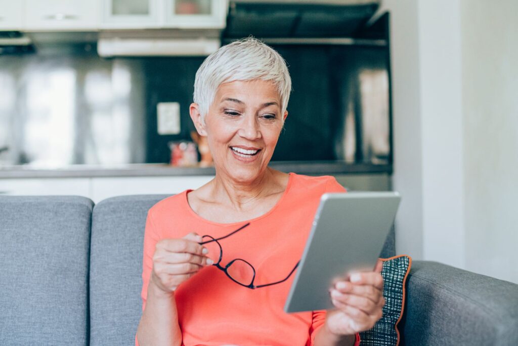 Happy VioletaStoimenova 01bfd77204d54a16a4dd6269085145ed