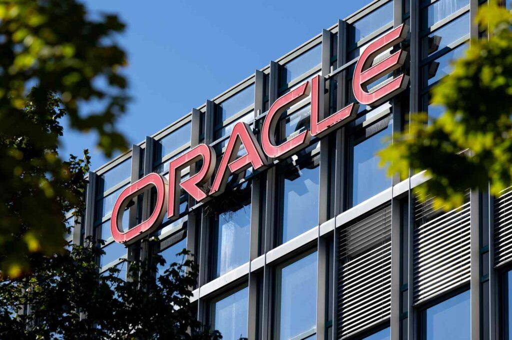 INV Oracle HQ 1689131337 4b244c56f2994f2aaa182df8db304d9a