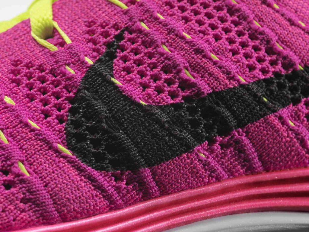 Nike Flyknit 2 56aa47b73df78cf772af5a8d