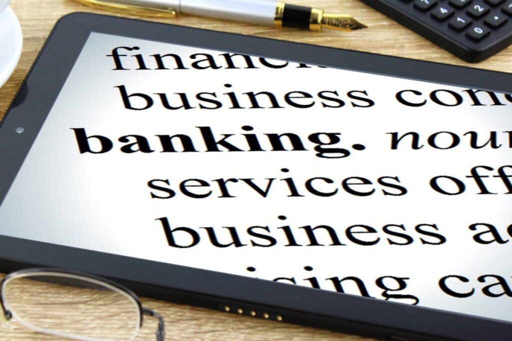 banking d21e3a62046a44879576fa95940d44d0