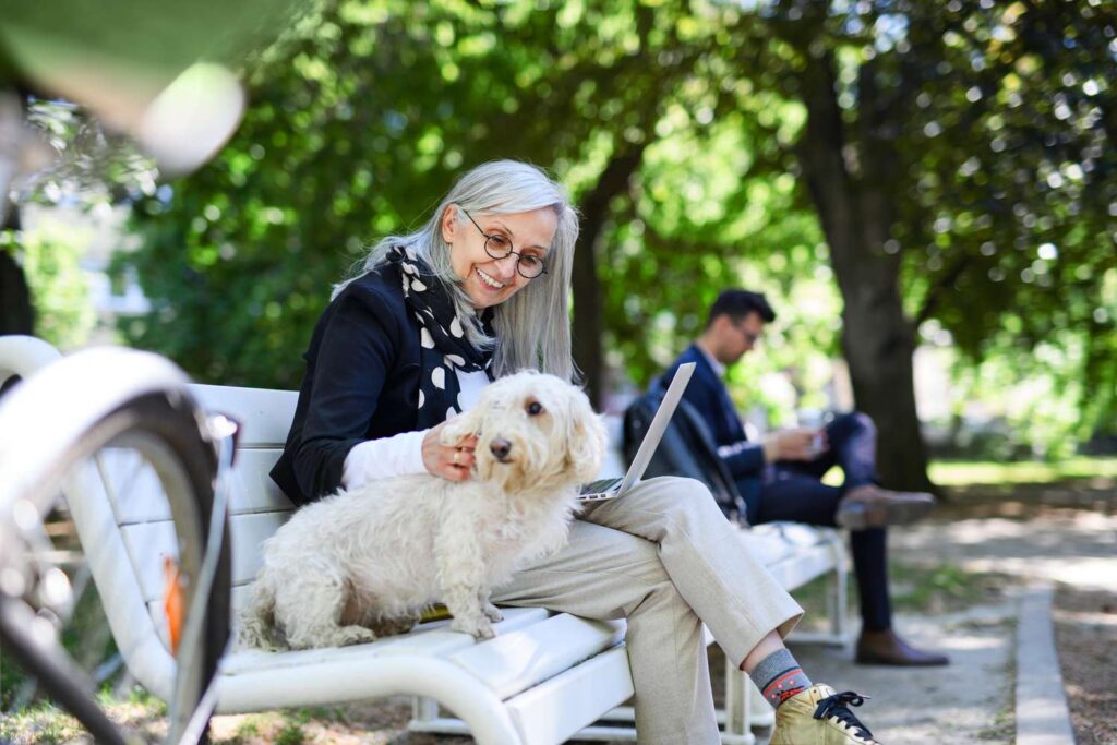 Quels sont les plafonds de cotisation Roth 401(k) 2026 ? retireeonbench 2b00ae998d0d4d719bad1ac03855dd7a