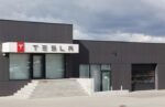 tesla dealer shutterstock 430289653 4ff05ce6ca764632b6d816084b74c40e